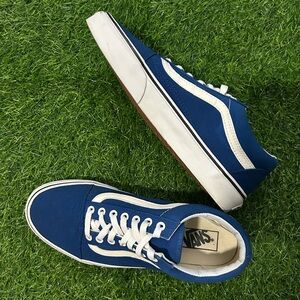 Vans Men's Classic Blue and White Sneakers